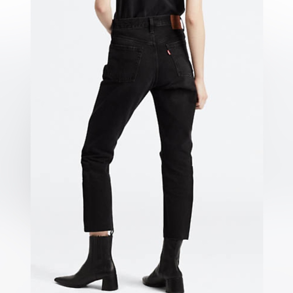 Levi’s Cropped 501’s
